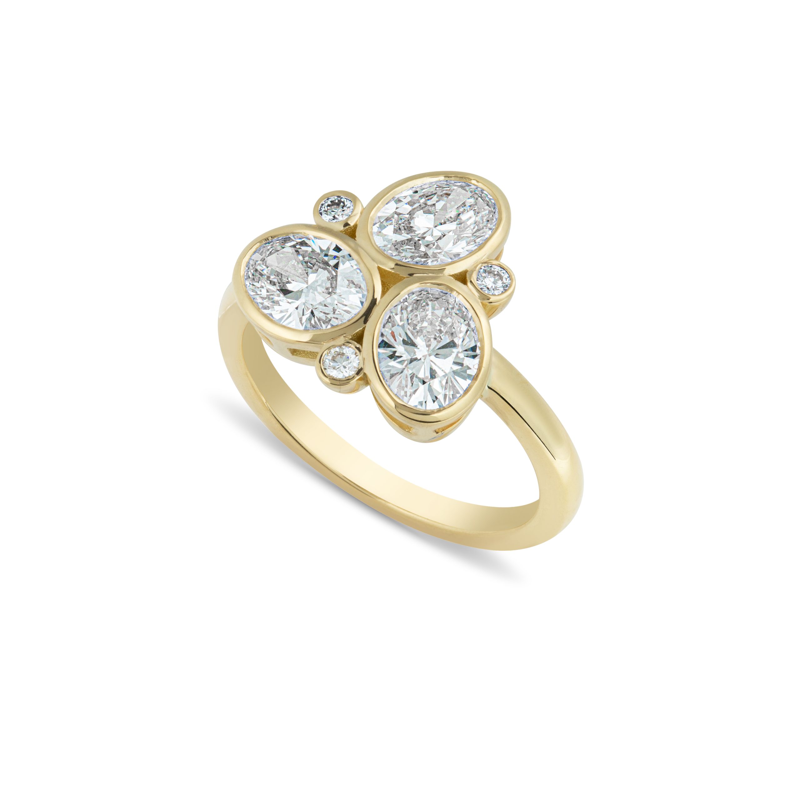 Custom clover inspired diamond and gold ring by London bespoke jeweller W&W Jewellery